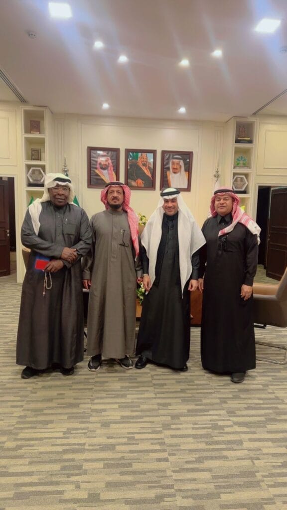 نجوم المنطقة الشرقية المخضرمون يشاركون في احتفالات يوم التأسيس