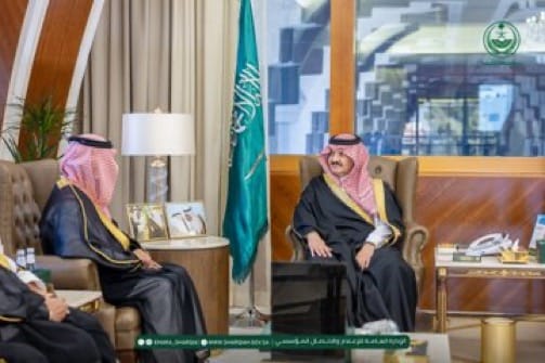 أمير الشرقية ونائبه يستقبلان رئيس وأعضاء جمعية «نقطة تحول» ويطلعان على إنجازاتها وخططها المستقبلية