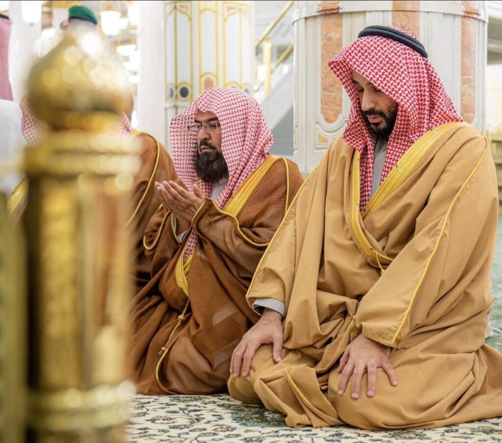معالي رئيس الشؤون الدينية يشيد بزيارة سمو ولي العهد للمسجد النبوي ويؤكد: تجسيدٌ لاهتمام القيادة بخدمة الحرمين وزائريهما
