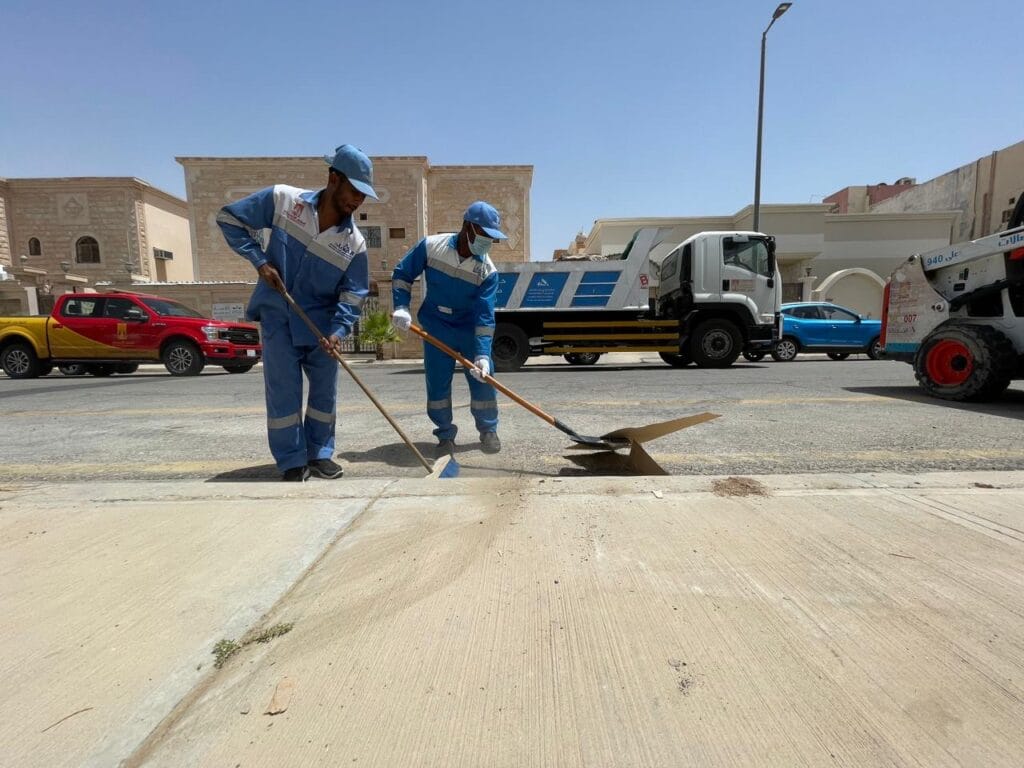 خلال شهر.. *إصحاح بيئي لـ 388 موقعًا بالأحساء وتدوير 31 ألف طن ” نفايات منزلية “