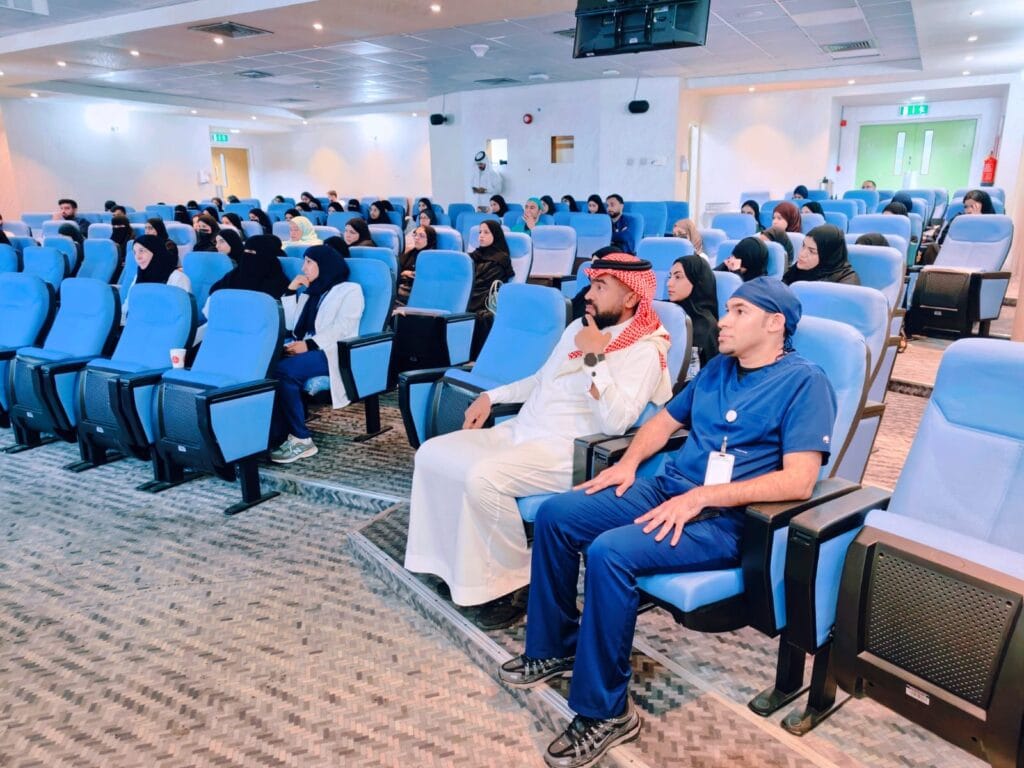 “مركزي” القطيف يبحث الاستراتيجيات المتقدمة للتهوية الميكانيكية لدى الأطفال وحديثي الولادة