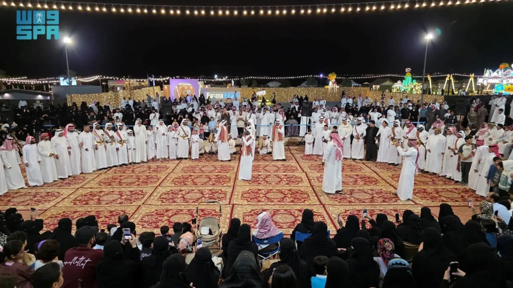 عروض الفلكلور الشعبي تستقطب الزوار في الجبيل الصناعية