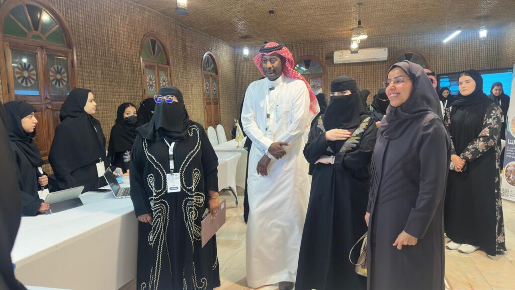 ذكاءات التواصل يختتم ملتقى تمكين الفتيات في الذكاء الاصطناعي بالأحساء وسط حراك تقني ومجتمعي لافت