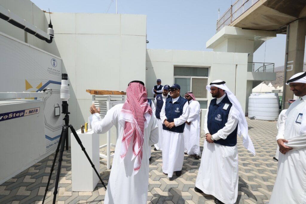 طقس حار ورياح نشطة مع احتمال تأثر المشاعر المقدسة بسحب مرتفعات الطائف.. “الأرصاد” يعلن حالة الطقس المتوقعة لمكة المكرمة خلال موسم حج 1447هـ