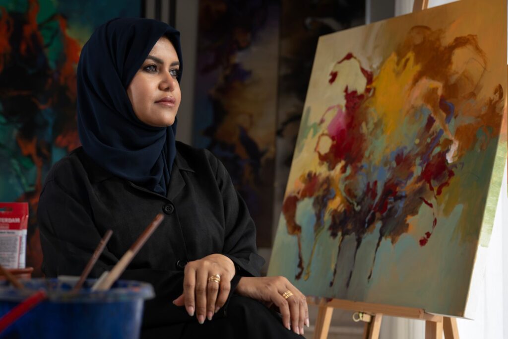 معرض “حلم حافر” للفنانة التشكيلية صابرين الماجد