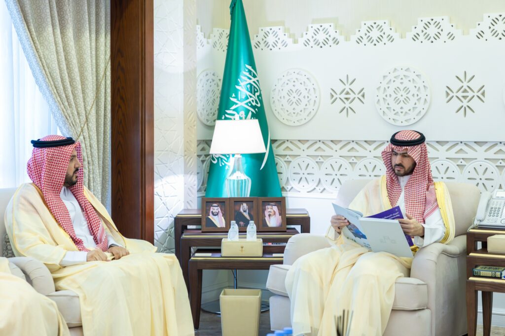 سمو نائب أمير المنطقة الشرقية يطّلع على منجزات فرع المركز الوطني للرقابة على الالتزام البيئي