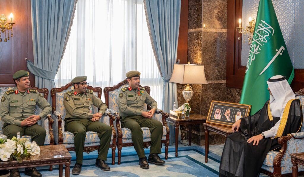 سمو محافظ الأحساء يستقبل مدير جوازات المنطقة الشرقية
