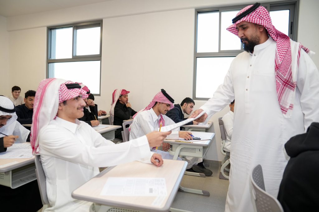 أكثر من 700 ألف طالب وطالبة يؤدون اختبارات نهاية العام الدراسي 1447هـ في مدارس تعليم جدة ورابغ وخليص والكامل