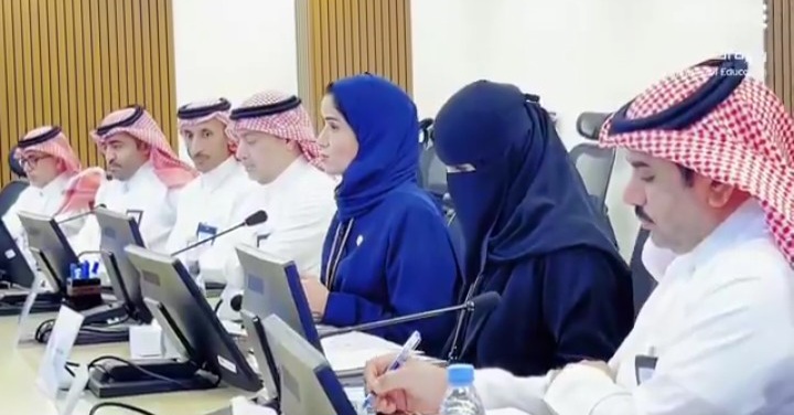غرفة الشرقية وتعليم المنطقة يبحثان تعزيز الشراكة لدعم المبادرات التعليمية والتنموية