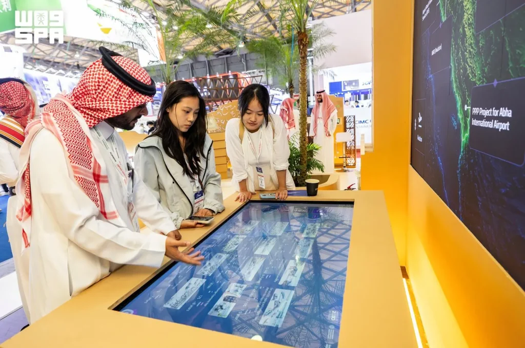 الجناح السعودي في معرض Transport Logistic China 2026 يعزّز الشراكات الاستثمارية بين المملكة والصين