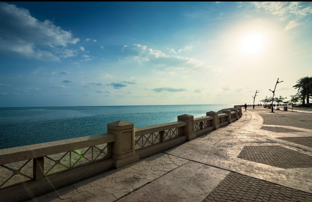 رياح نشطة وأتربة مثارة تسيطر على أجواء الشرقية.. والحرارة تلامس 48° مئوية