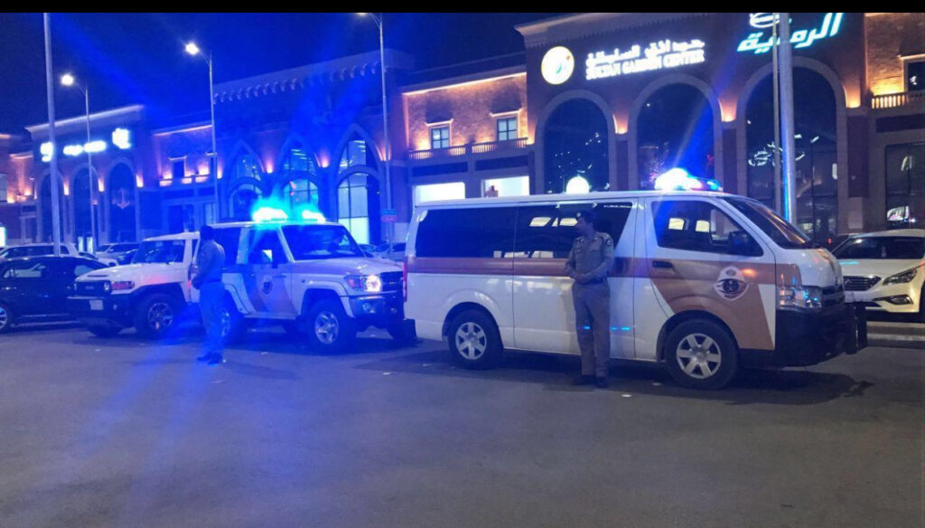 شرطة الرياض تضبط وافدًا لمخالفته الآداب العامة داخل مركز للمساج