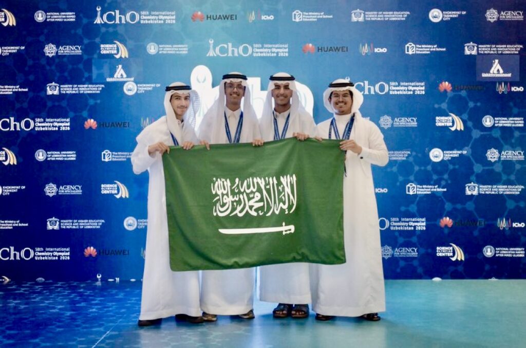 ابن القطيف مجتبى التاروتي يتوج ببرونزية الكيمياء الدولية ضمن 8 جوائز عالمية للمملكة