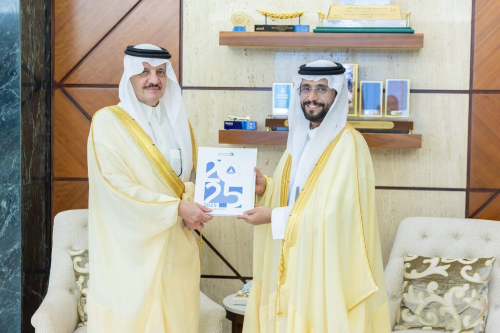 سمو أمير المنطقة الشرقية يستقبل مدير فرع الهيئة السعودية للمواصفات والمقاييس والجودة بالمنطقة