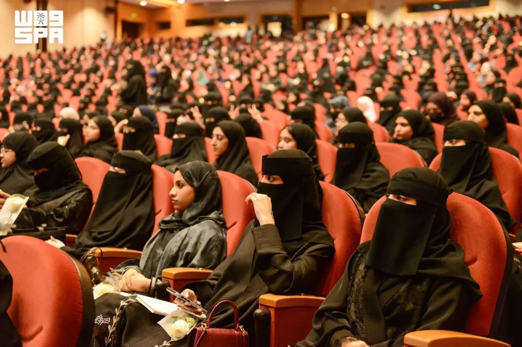 جامعة الملك فيصل تستقبل أكثر من 40 ألف طالب وطالبة في 15 كلية