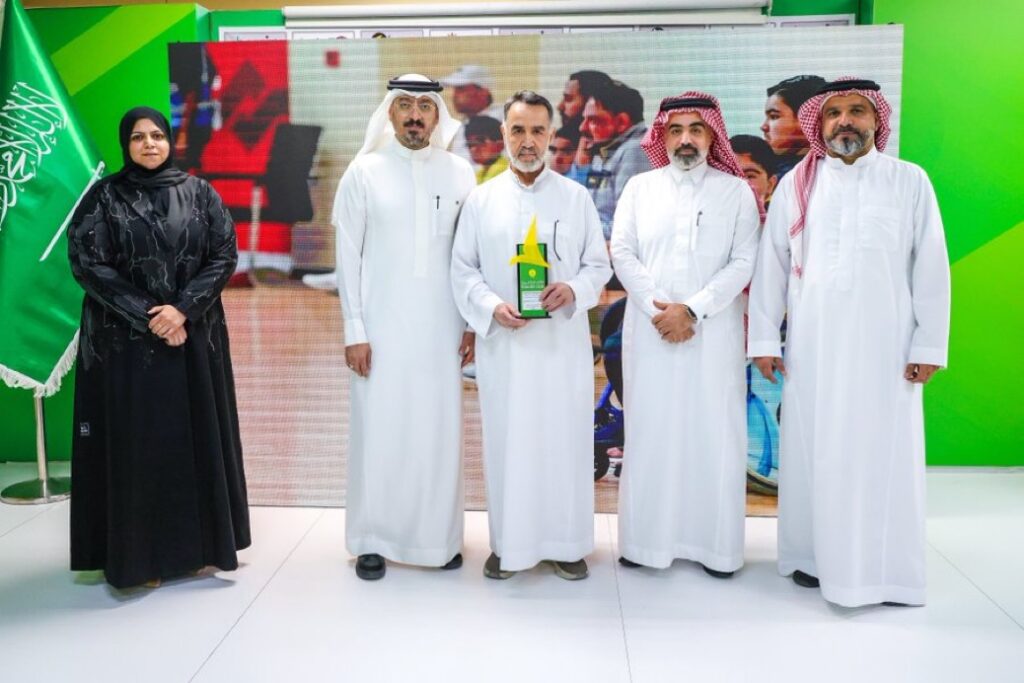 «نبض الملاعب» ينطلق في نادي الخليج باستضافة علي المبارك وتكريم محمد الشافعي