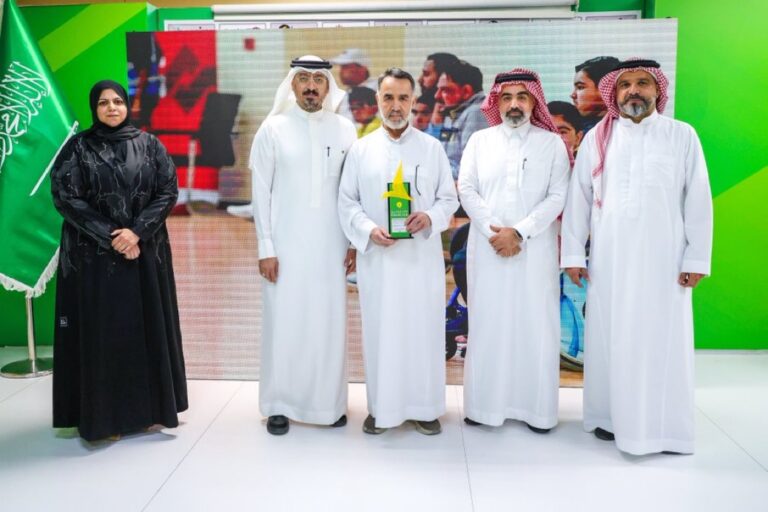 «نبض الملاعب» ينطلق في نادي الخليج باستضافة علي المبارك وتكريم محمد الشافعي